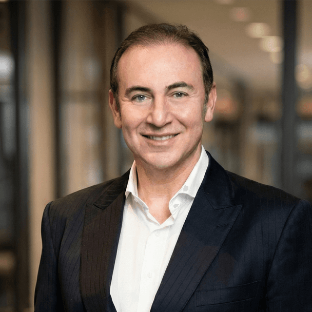 Arif İsfendiyaroğlu